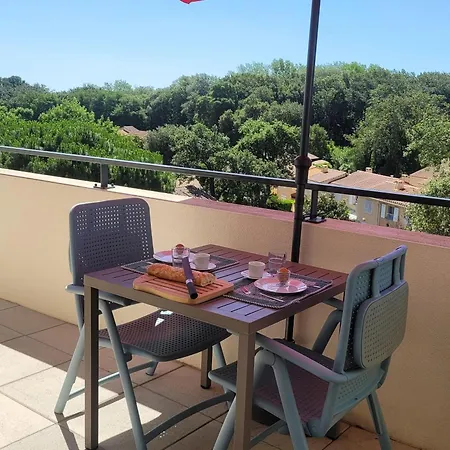 Appartamento T3 Moderne Avec Grande Terrasse, Climatisation Et Parking à 10 Min De La - Fr-1-732-85 *